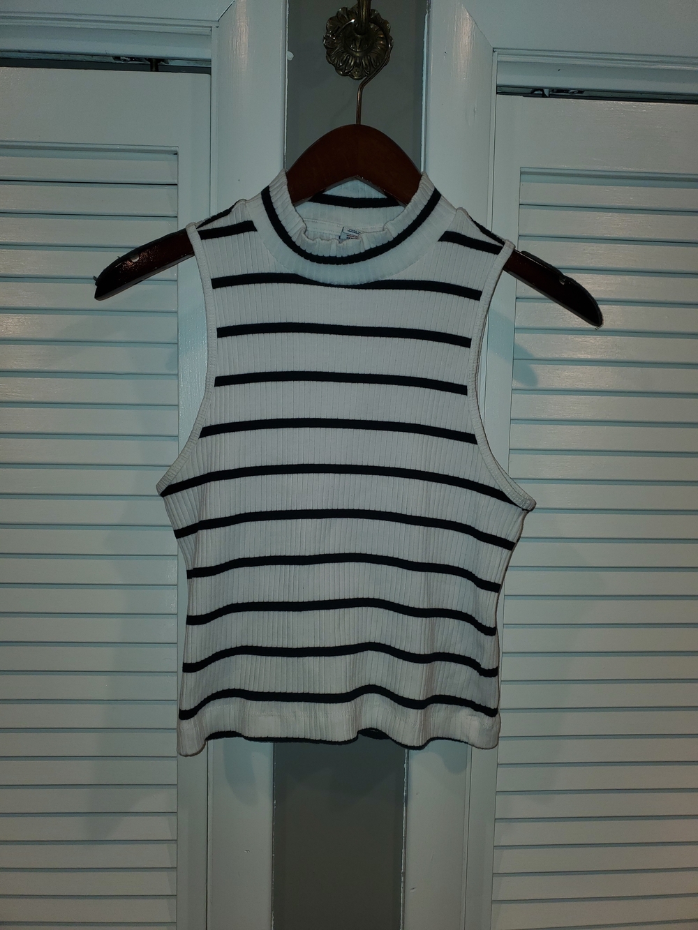 Old Navy Cropped White and Black Striped Ribbed Mockneck Tank Top